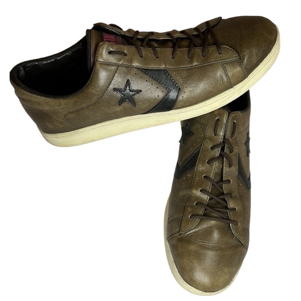 Converse All Star low leather sneakers in olive brown & black M 17 /W 18.5, EUC